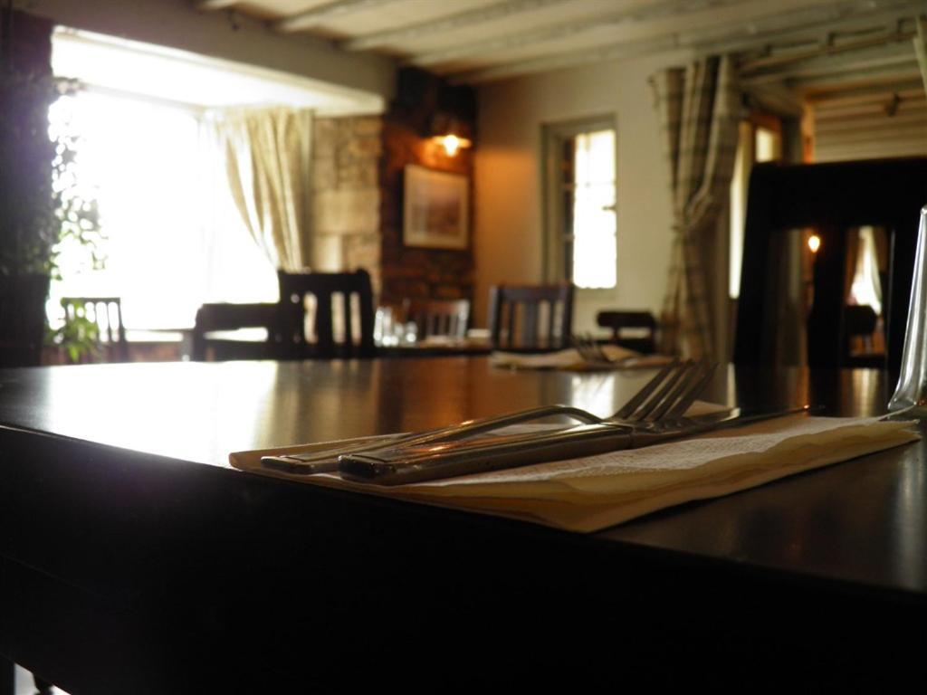 The Talbot Inn Eynsham Eksteriør billede