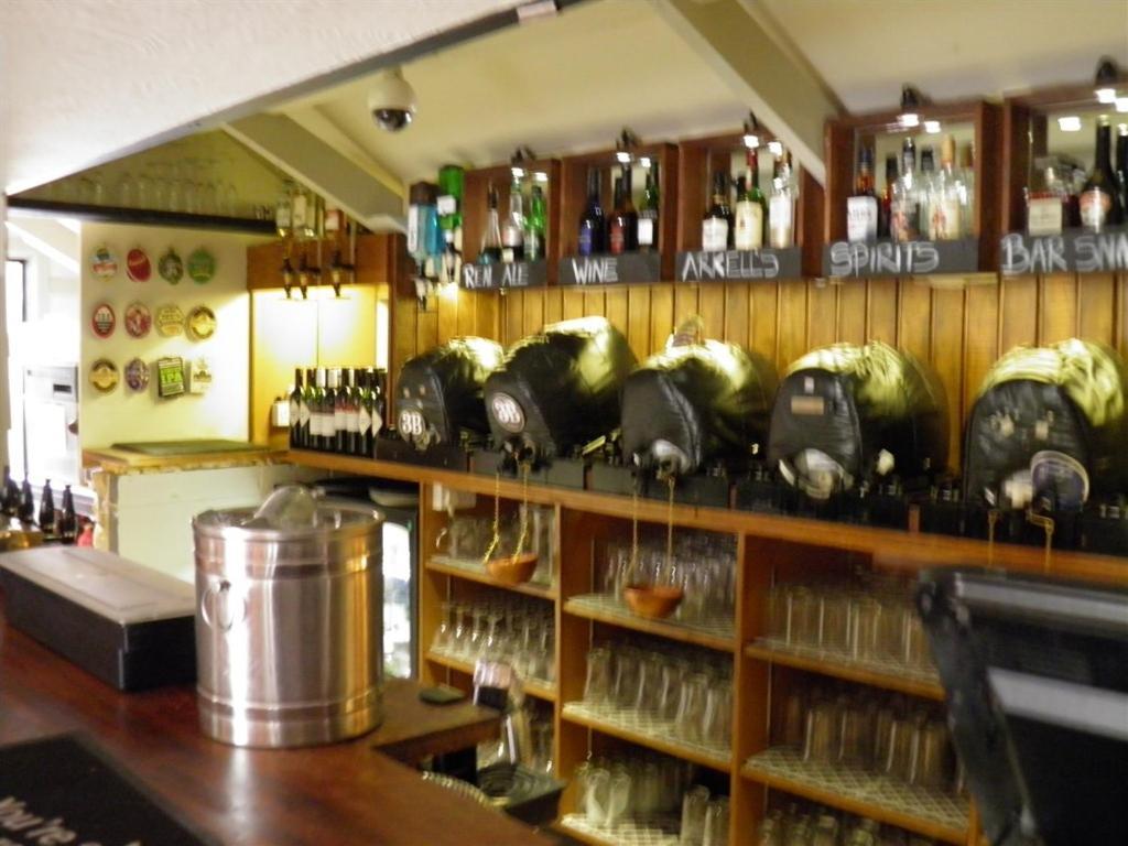 The Talbot Inn Eynsham Eksteriør billede